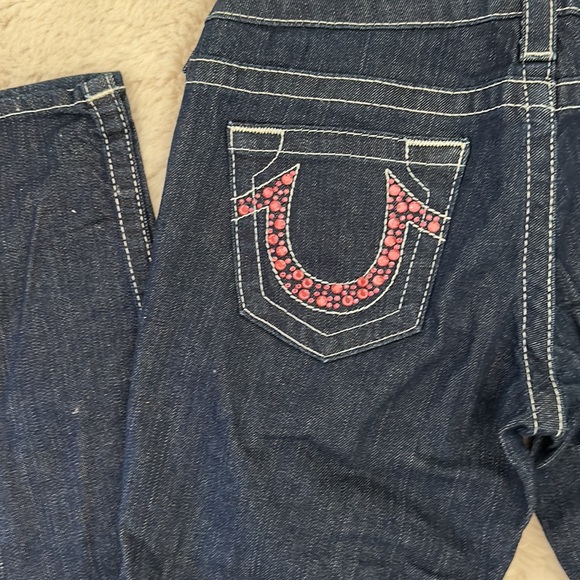 NWOT AUTHENTIC TRUE RELIGION DARK PINK CRYSTAL POCKET DENIM JEANS - Picture 4 of 8